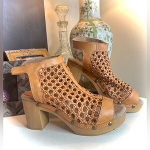 Sbicca Woven Block Heel platform peep toe ankle boot sandals